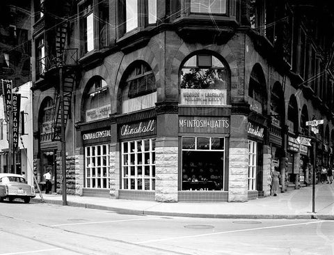 First McIntosh physical store in Ottawa